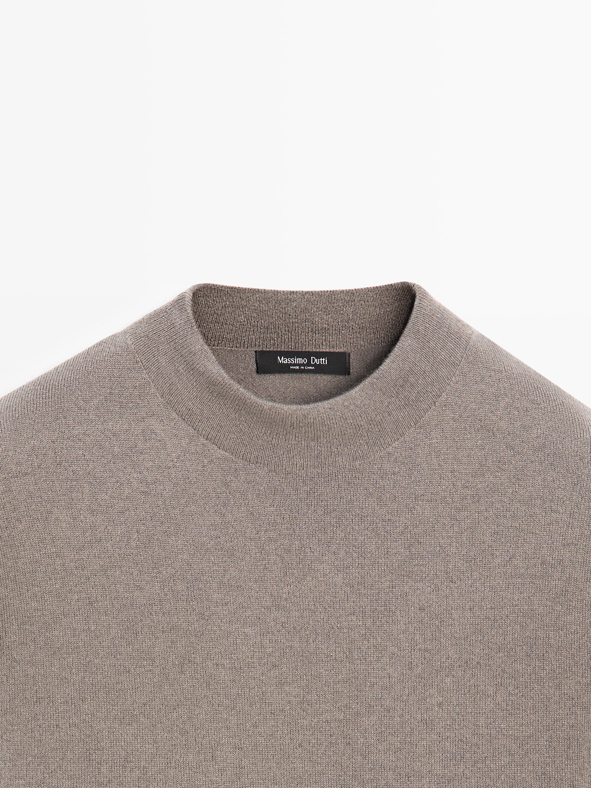 Knit wool and cashmere blend sweater